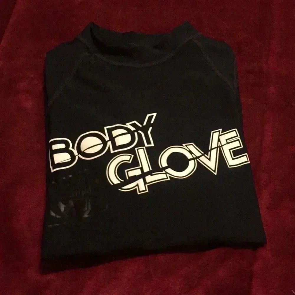 Body Glove shirt